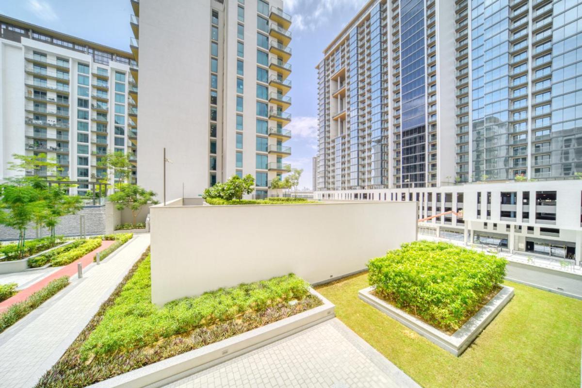 Luxury In Sobha Hartland Greens By Pk Holidays Apartment Dubai