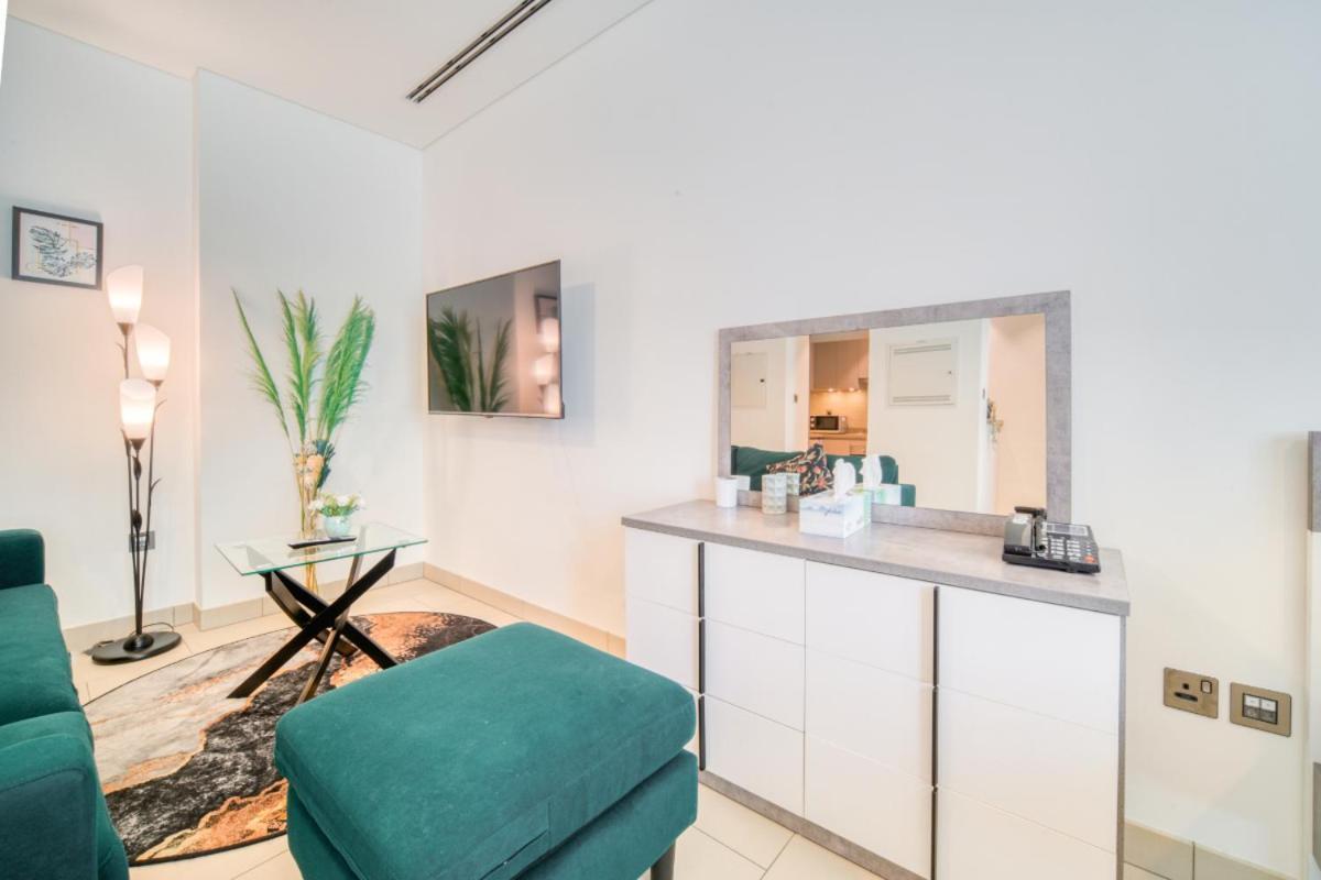 Luxury In Sobha Hartland Greens By Pk Holidays Apartment Dubai